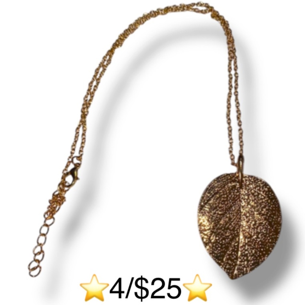Gold Tone Alloy Leaf Pendant Statement Necklace on 19” chain with extender, new